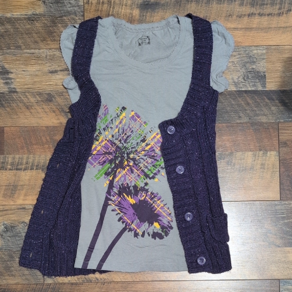 Decree Gray Dandelion Tee with Matching Purple Knit Vest